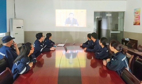 向抗疫英雄致敬！宜化集團組織收看全國抗擊新冠肺炎疫情表彰大會(圖7)
