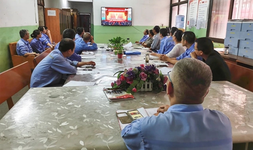向抗疫英雄致敬！宜化集團組織收看全國抗擊新冠肺炎疫情表彰大會(圖12)