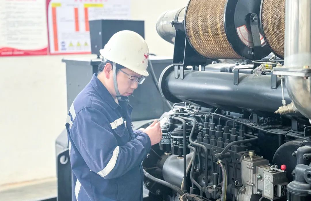 宜化礦業(yè)郭倉(cāng)?。簼M(mǎn)腔熱愛(ài)向機(jī)電，一片初心為礦山(圖2)