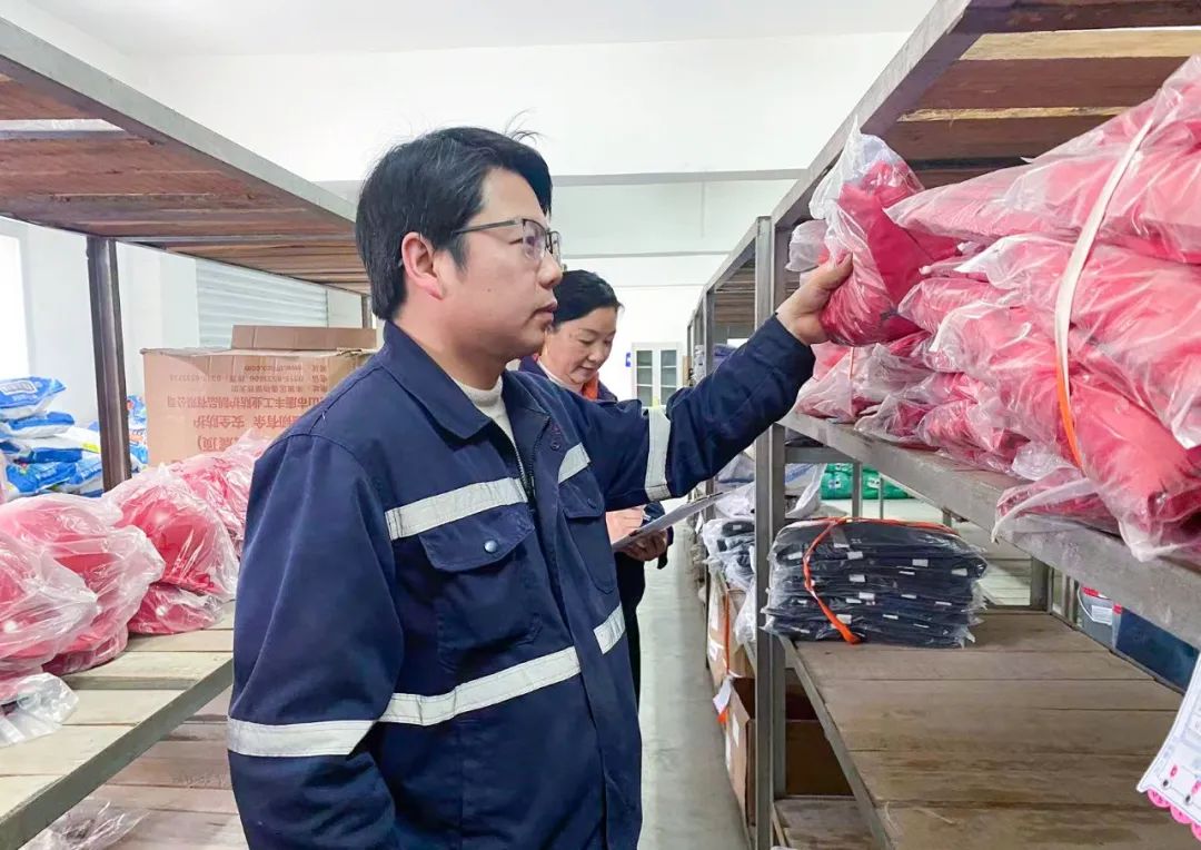 宜化礦業(yè)郭倉(cāng)?。簼M(mǎn)腔熱愛(ài)向機(jī)電，一片初心為礦山(圖4)