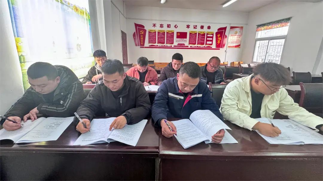 宜化礦業(yè)：強(qiáng)化教育培訓(xùn)提技能，新工分級管理見實(shí)效(圖2)