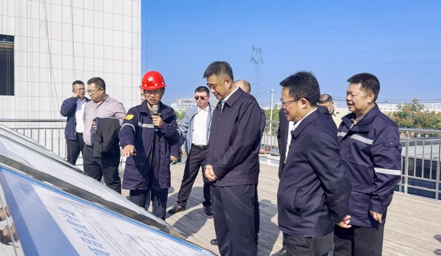 黑龍江省供銷合作社理事會(huì)主任趙勵(lì)軍、倍豐集團(tuán)董事長(zhǎng)徐陽(yáng)一行到訪宜化集團(tuán)