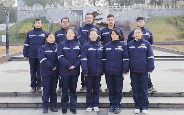 喜報(bào)！全國(guó)表彰，股份公司猇亭片區(qū)電解四班榜上有名！
